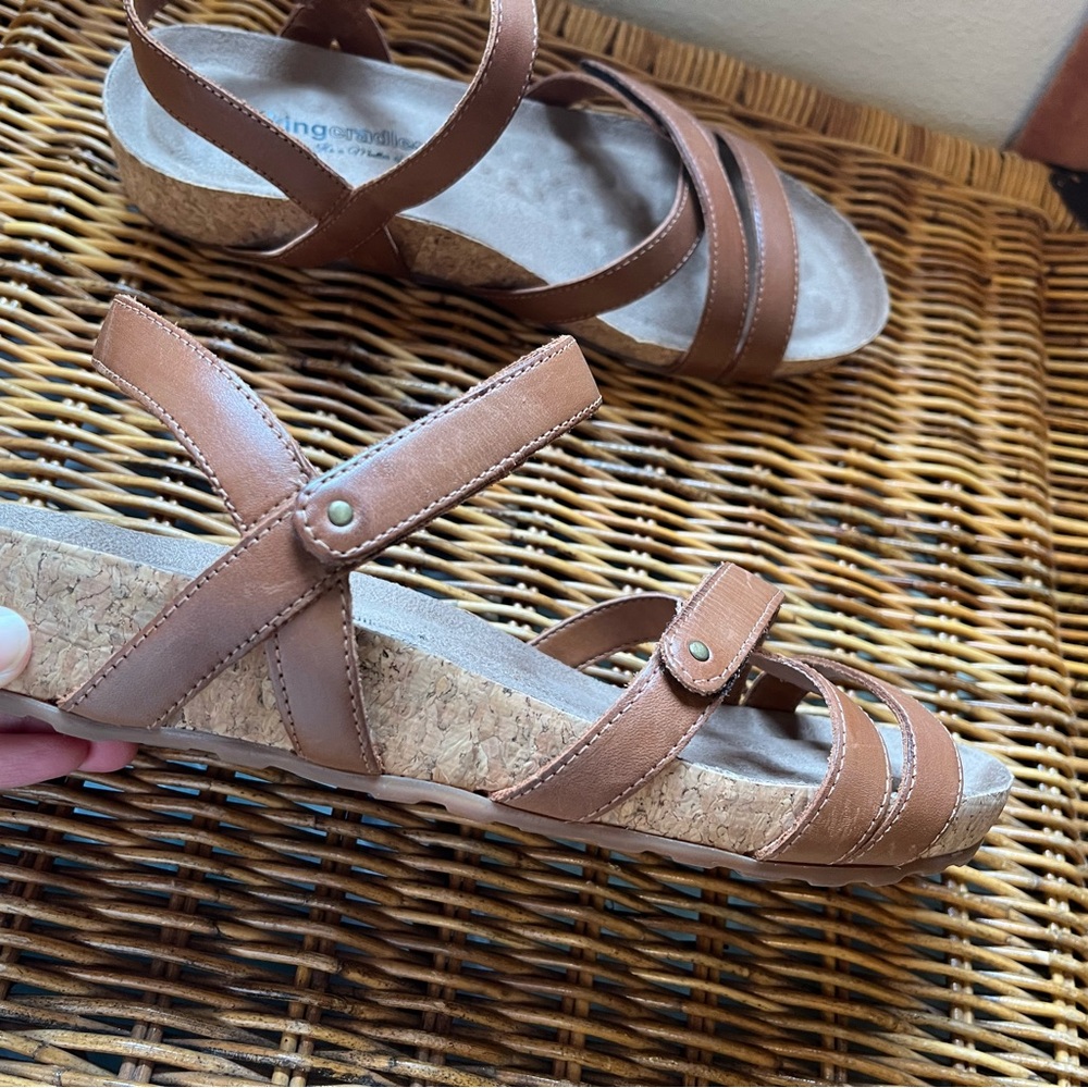 Walking Cradle Pool leather sandals - Picture 9 of 12